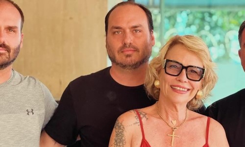 Entrevista exclusiva com Rogéria Bolsonaro, mãe de Flávio Bolsonaro